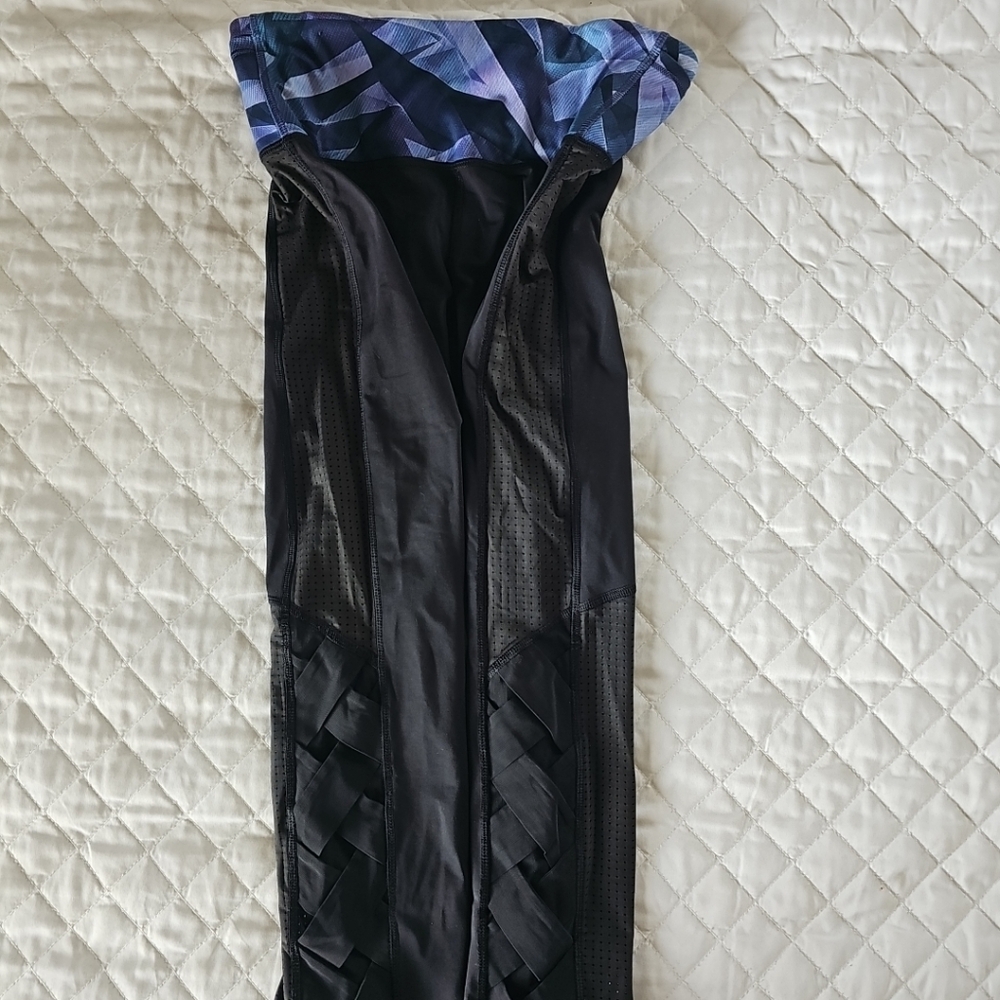 Lululemon Var-City Crop Purple/Black Multi Mesh Panel Lattice Leggings Size 6
